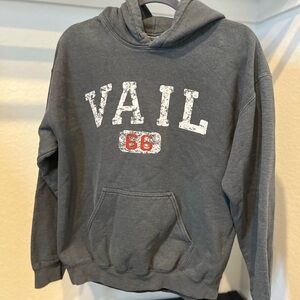 Vail 66 Unisex Hoodie Sweatshirt Size Medium Gray Gildan